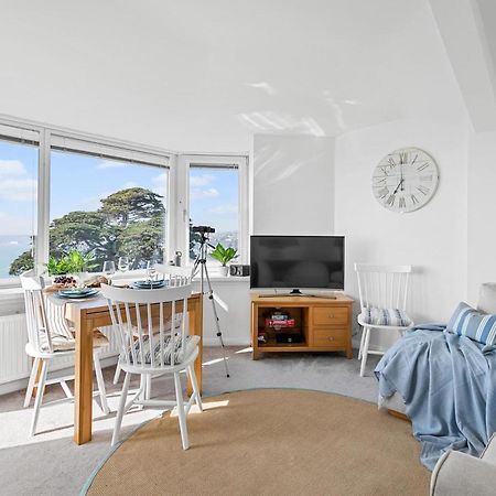 Wellswood Apartment - Sunny Apartment With Stunning Sea Views And Private Balcony Torquay Zewnętrze zdjęcie