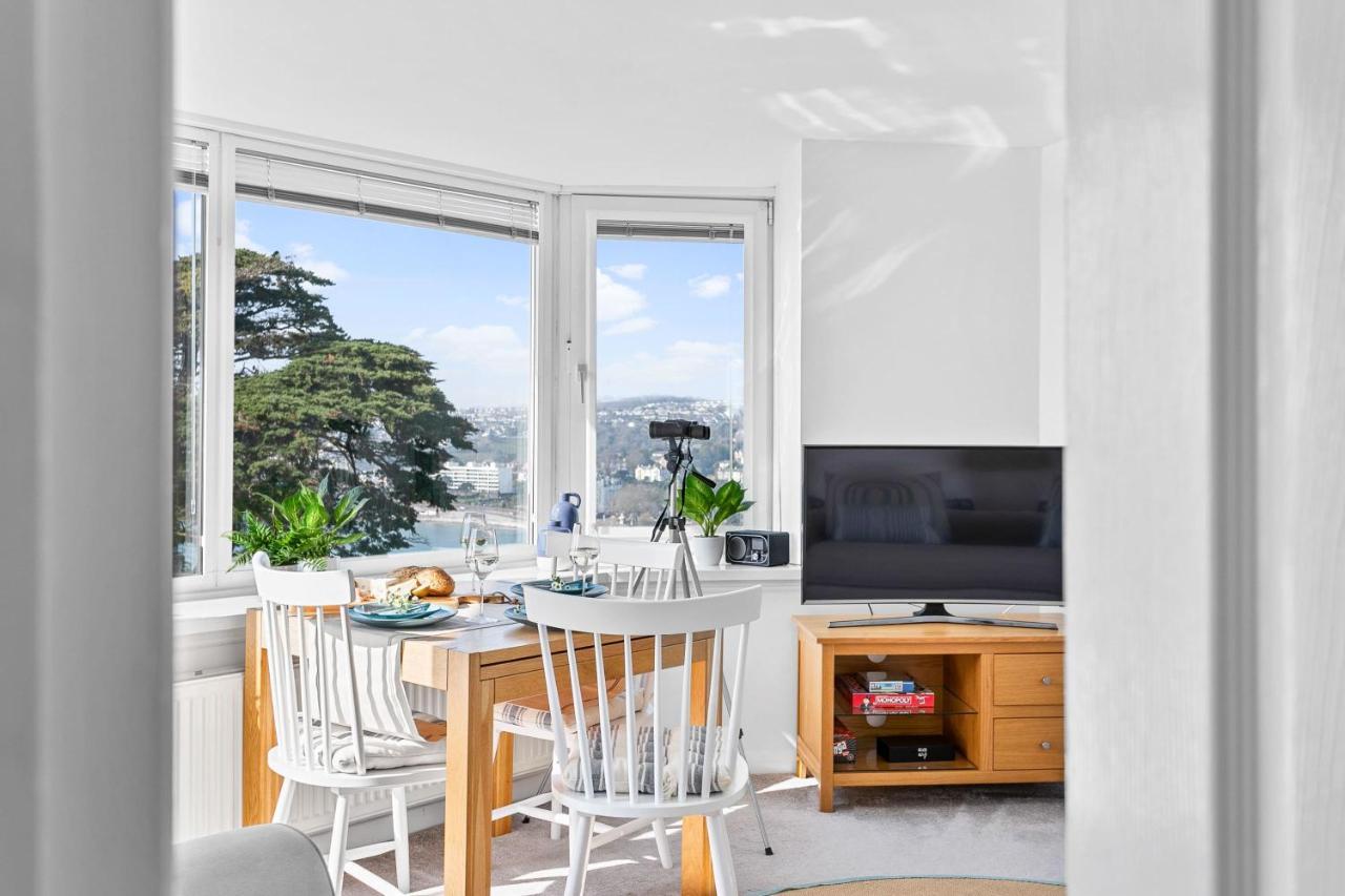 Wellswood Apartment - Sunny Apartment With Stunning Sea Views And Private Balcony Torquay Zewnętrze zdjęcie