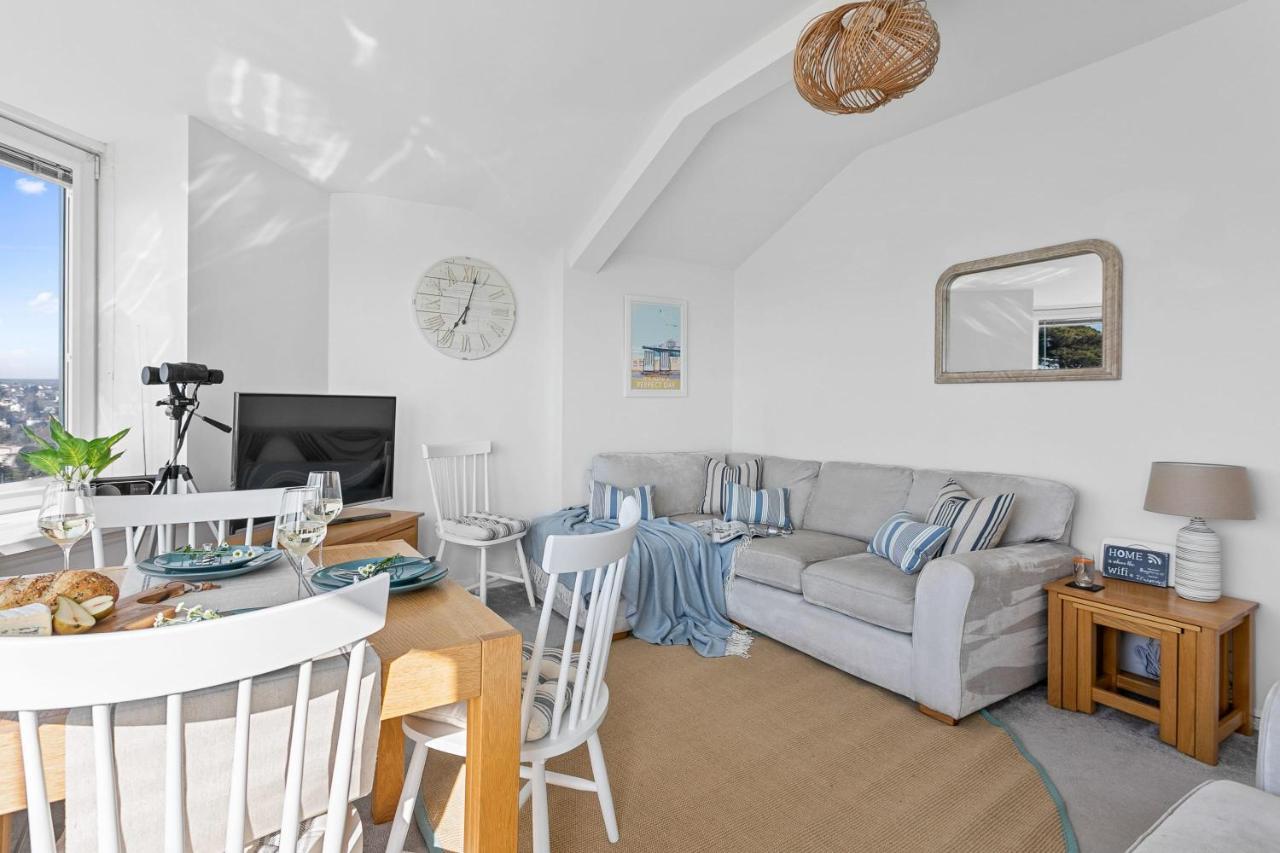 Wellswood Apartment - Sunny Apartment With Stunning Sea Views And Private Balcony Torquay Zewnętrze zdjęcie